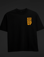 Never give up Oversized T-Shirt